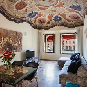 Urbanicooh Paracelso - Piazza Maggiore View Bologne